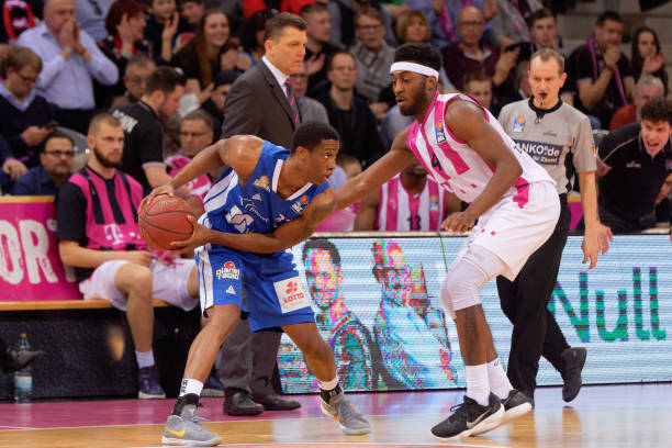 更在攻防转 更在攻防转