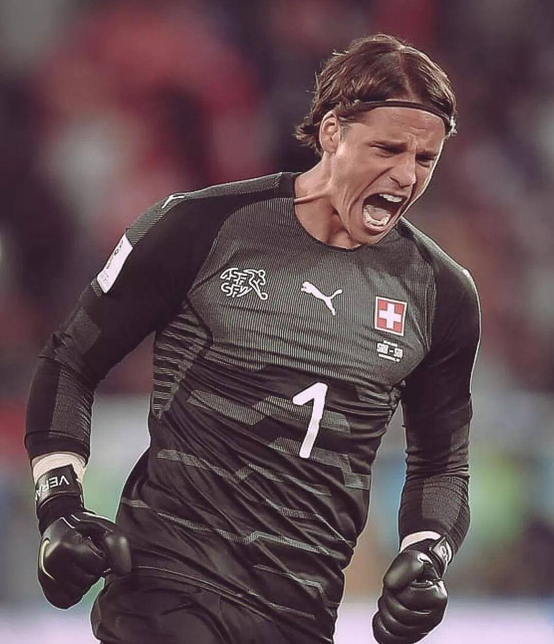 坏更衣室的 坏更衣室的